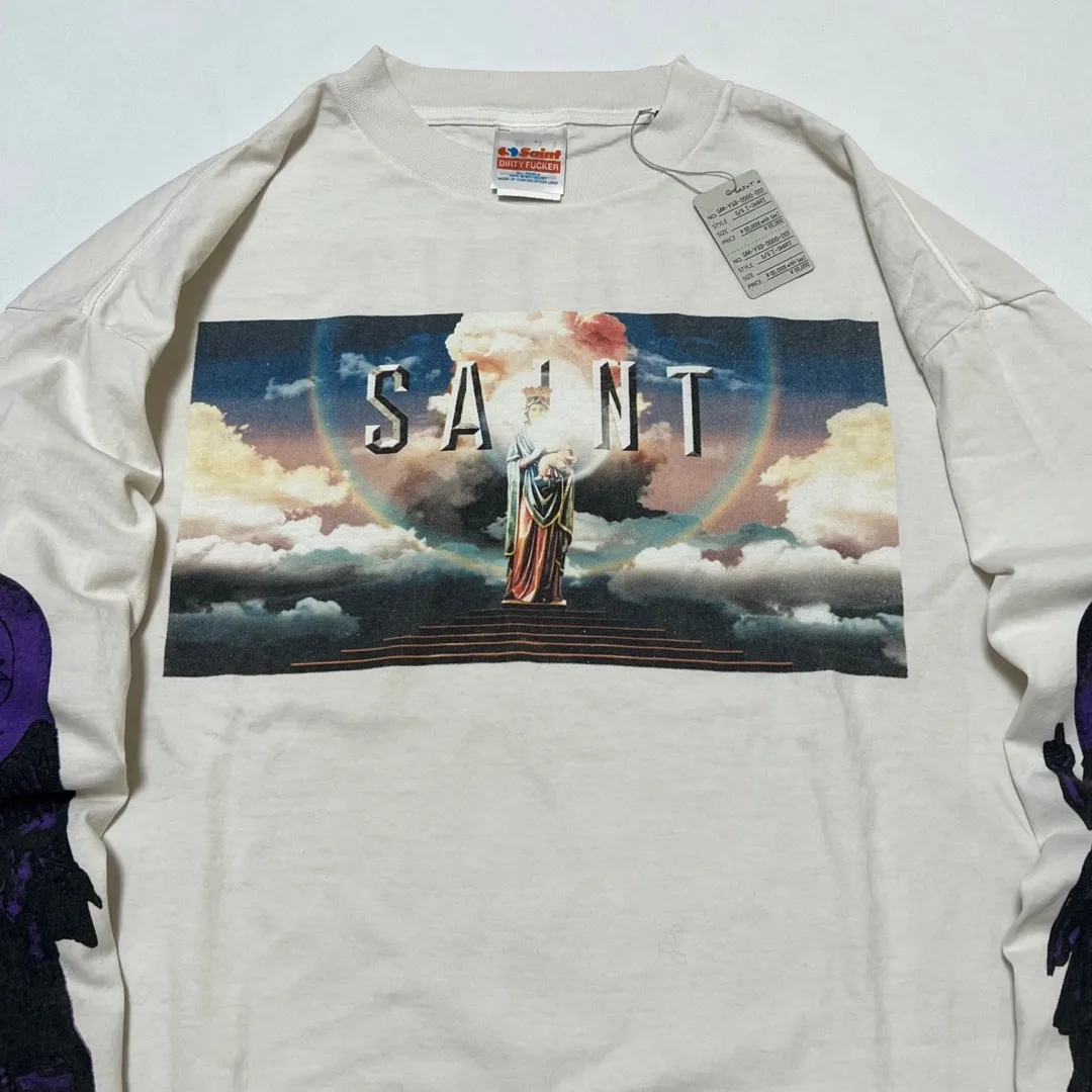 SAINT Mxxxxxx SAINT PICTURES L/S TEE/WHITE Columbia Pictures SAINT Goddess Long Sleeve Off-White S-XL Pays tribute to the Columbia Pictures Title Goddess. Full of fun. Ready-made clothes are washed. The texture is soaring. Authentic level printing is restored. Look for cylindrical seamless fabrics. It is almost meaningless if it is not a cylindrical fabric.